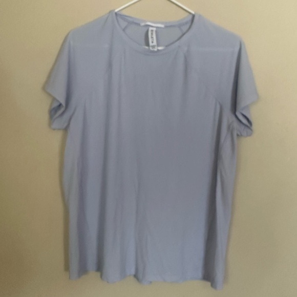 Athleta Light blue top - Picture 3 of 4
